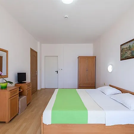 Trakia Plaza Lägenhetshotell 4*