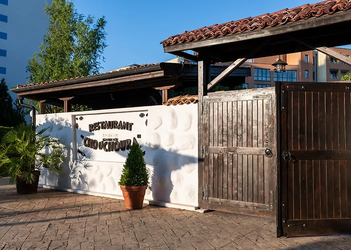 מלון דירות Trakia Plaza סאני ביץ'