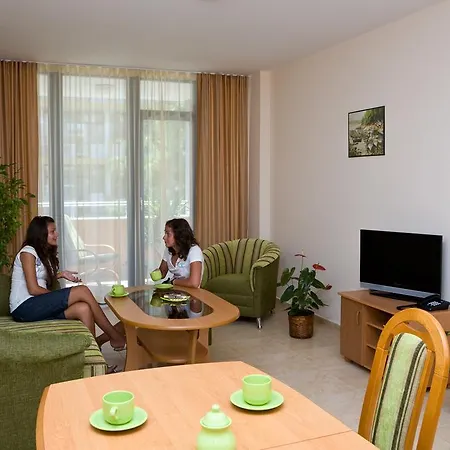 Trakia Plaza Apartmanhotel 4*